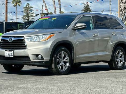 Used 2014 Toyota Highlander XLE image 8