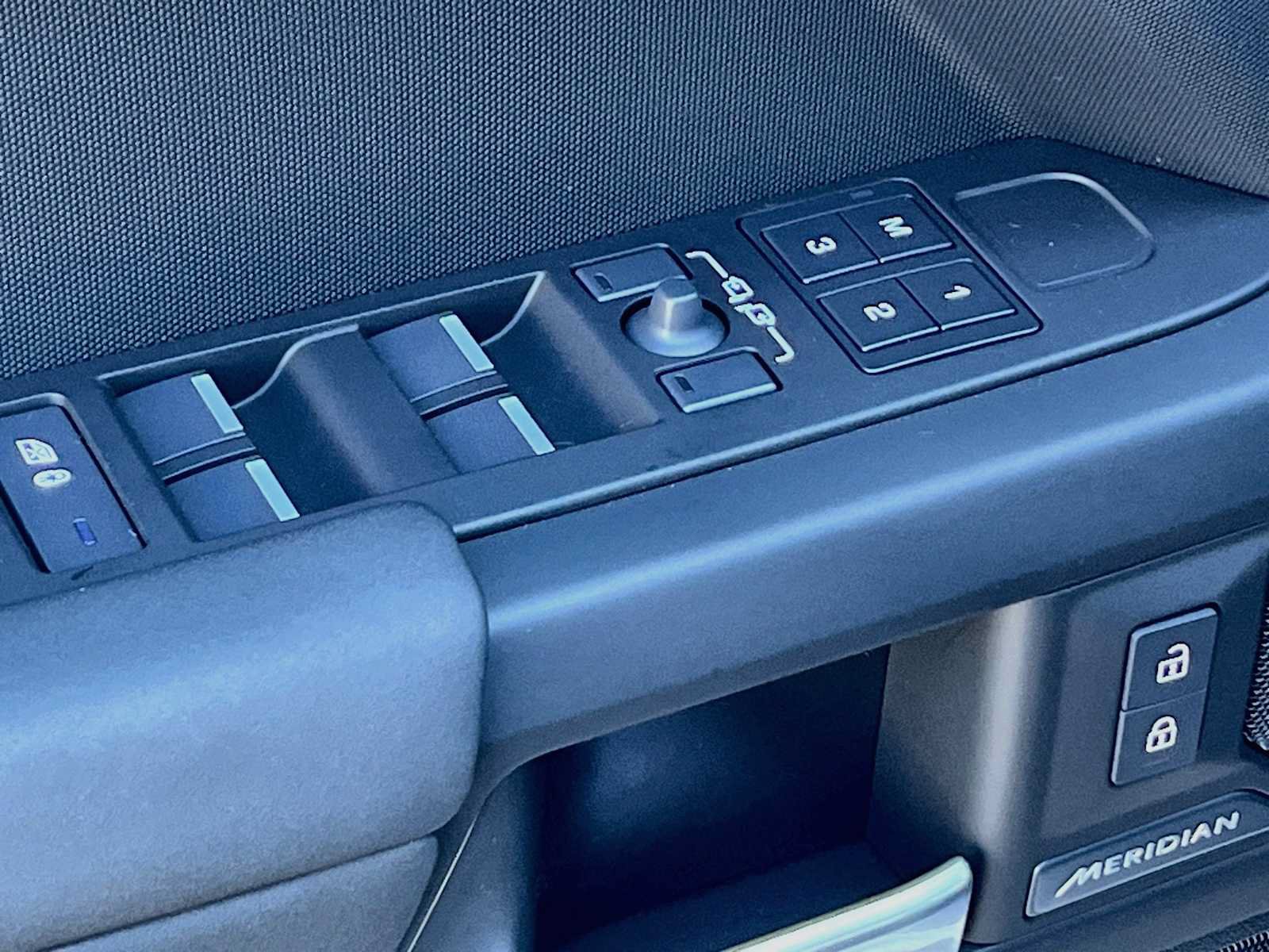New 2026 Land Rover Defender 110 S AWD/4WD image 13