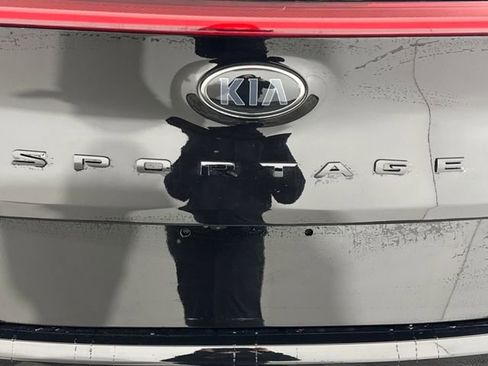 Used 2022 Kia Sportage Nightfall Edition image 14