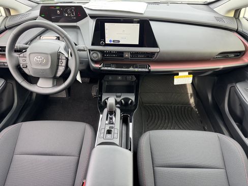 New 2026 Toyota Prius Plug-In Hybrid image 4