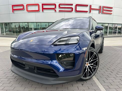 Used 2026 Porsche Macan Electric RWD image 1