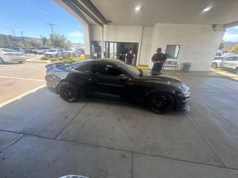 Used 2021 Ford Mustang GT Premium w/ GT Performance Package RWD image 16