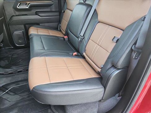 Certified 2024 Chevrolet Silverado 1500 High Country AWD/4WD image 18