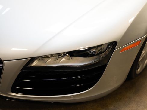 Used 2011 Audi R8 V10 image 20