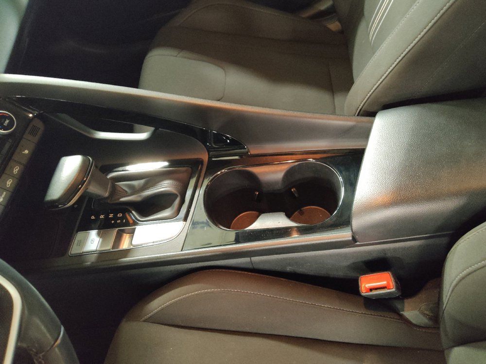 Used 2025 Hyundai Elantra SEL FWD image 26