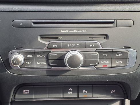 Used 2018 Audi Q3 2.0T Premium Plus image 18