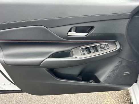 New 2026 Nissan Sentra SR w/ SR Premium Package FWD image 15