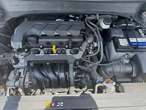 Certified 2023 Hyundai Venue SEL w/ Cargo Package FWD image 28