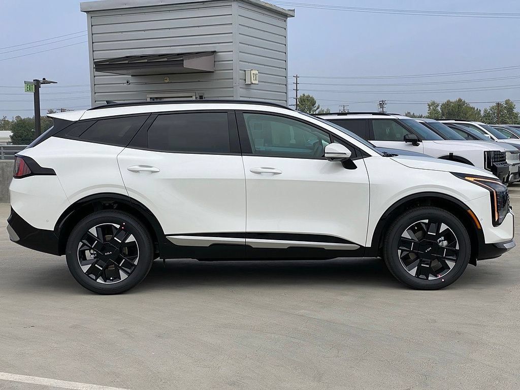 New 2026 Kia Sportage SX Prestige AWD/4WD image 2