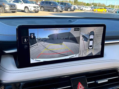 Used 2026 Genesis G70 2.5T Prestige image 25