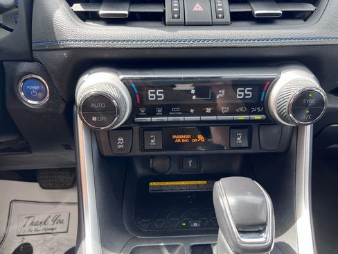 Used 2020 Toyota RAV4 XSE AWD/4WD image 16