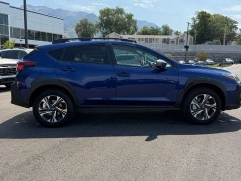 Used 2026 Subaru Crosstrek 2.5i Premium AWD/4WD image 2
