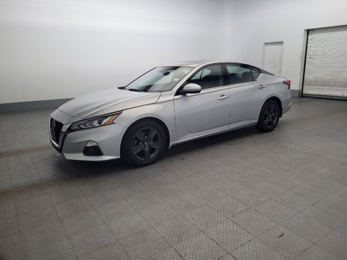Used 2022 Nissan Altima 2.5 SL image 2