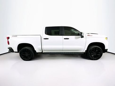 Used 2024 Chevrolet Silverado 1500 LT Trail Boss w/ LT Trail Boss Premium Package AWD/4WD image 11