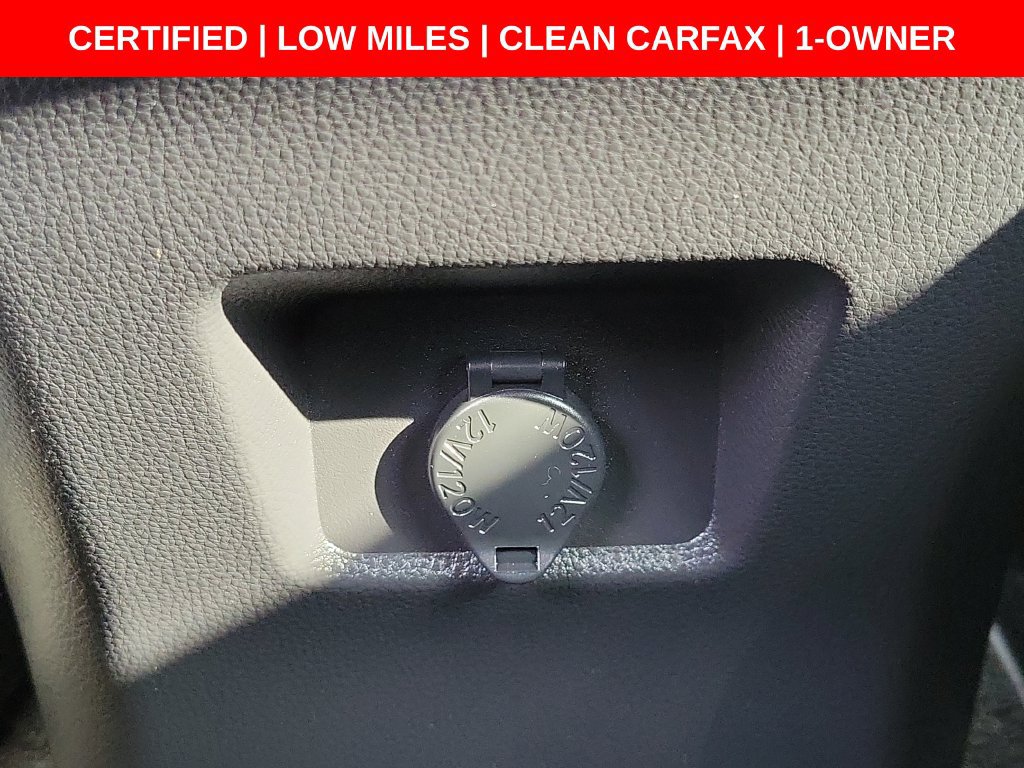 Used 2022 Toyota RAV4 LE AWD/4WD image 14