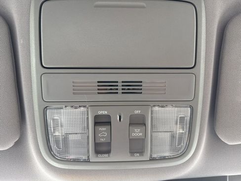 Used 2022 Honda CR-V EX image 49