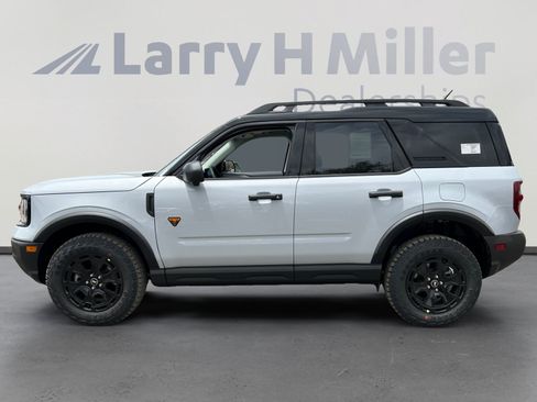 New 2026 Ford Bronco Sport Badlands w/ Sasquatch Badlands Package AWD/4WD image 2