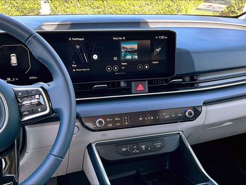 Certified 2026 Kia Carnival SX image 8