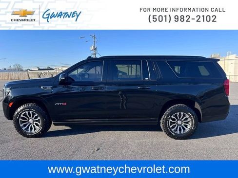 Used 2022 GMC Yukon XL AT4 w/ Max Trailering Package image 8