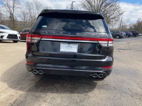 Used 2022 Lincoln Aviator Grand Touring AWD/4WD image 4