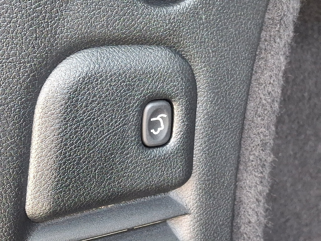 Used 2025 Dodge Durango GT AWD/4WD image 31