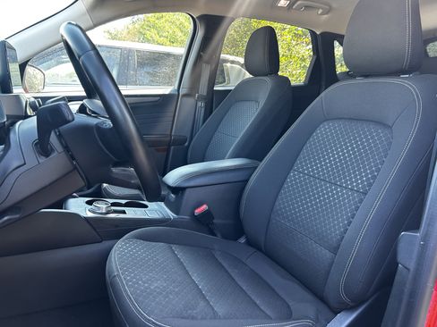 Used 2024 Ford Escape Active AWD/4WD image 9