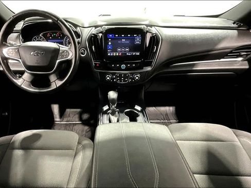 Used 2022 Chevrolet Traverse LT w/ Midnight/Sport Edition AWD/4WD image 7