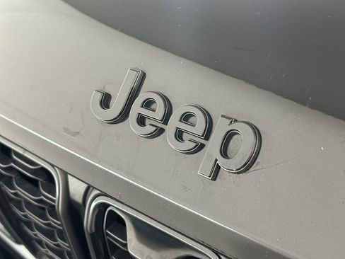 Used 2024 Jeep Grand Cherokee L Limited w/ Luxury Tech Group II AWD/4WD image 34