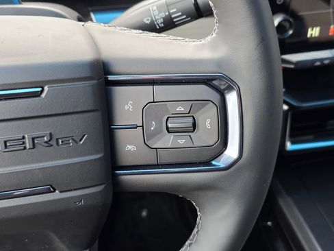 New 2026 GMC Hummer EV SUV w/ LPO, Dark Essentials Package image 61