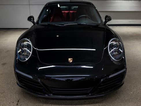 Used 2018 Porsche 911 Carrera image 8