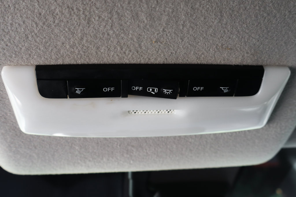 Used 2024 Nissan Versa SR w/ Trunk Package FWD image 25