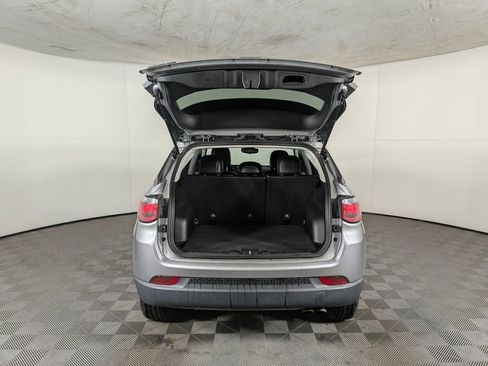 Used 2019 Jeep Compass Altitude image 9