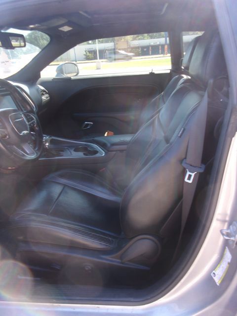 Used 2018 Dodge Challenger SXT Plus RWD image 10