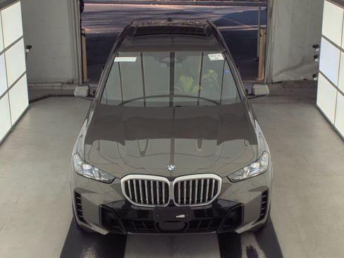 Used 2025 BMW X5 xDrive40i w/ Executive Package image 2