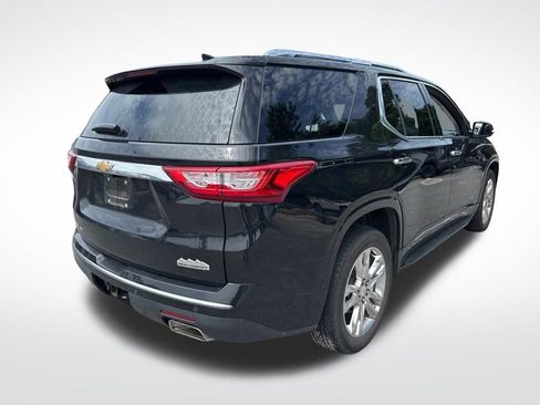 Used 2020 Chevrolet Traverse High Country w/ LPO, 'HIT The Road' Package AWD/4WD image 2