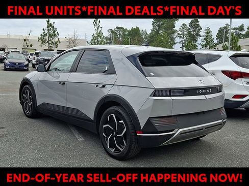 Used 2023 Hyundai Ioniq 5 SE w/ Cargo Package image 5