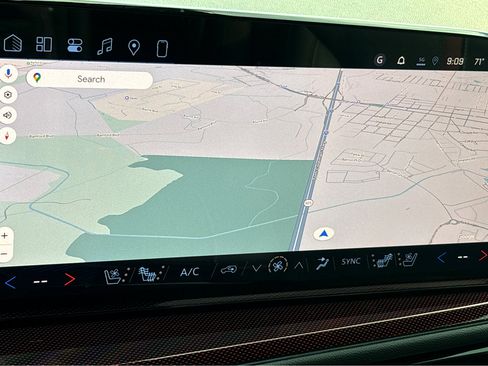 New 2026 Chevrolet Traverse RS image 8