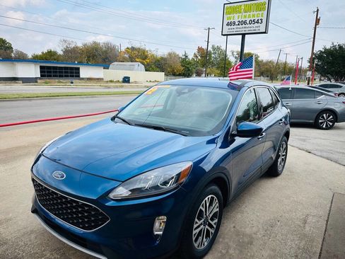 Used 2022 Ford Escape SEL image 1