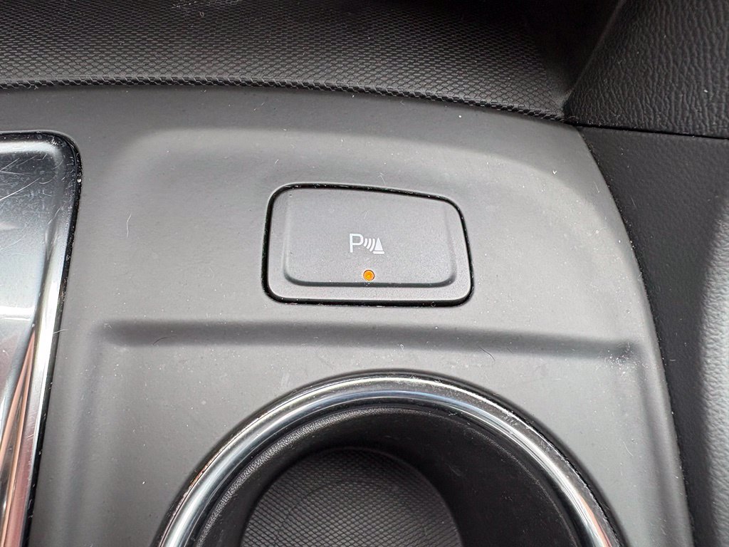 Used 2024 Chevrolet Equinox LT w/ LPO, Floor Liner Package FWD image 24