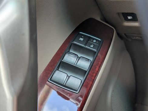 Used 2015 Lexus GX 460 w/ Premium Package AWD/4WD image 25