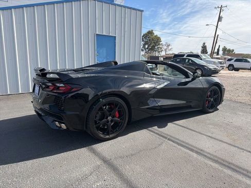 Used 2021 Chevrolet Corvette Stingray Premium Conv w/ Z51 Performance Package RWD image 41