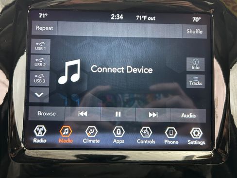 Used 2020 Jeep Cherokee Limited AWD/4WD image 6