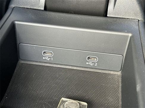 Used 2022 Porsche 911 Carrera 4 image 37