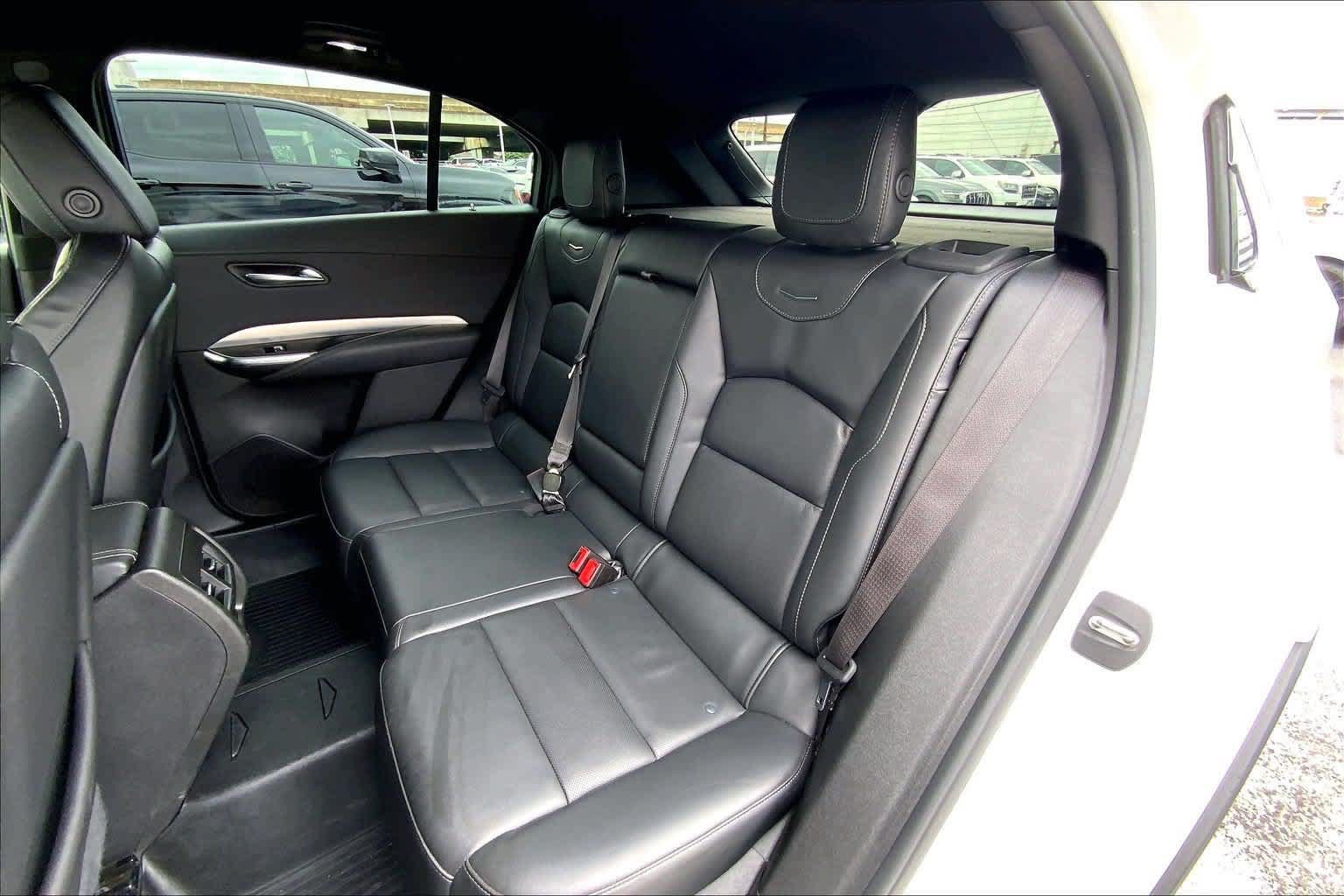 Used 2023 Cadillac XT4 Premium Luxury w/ LPO, Onyx Lite Package FWD image 29