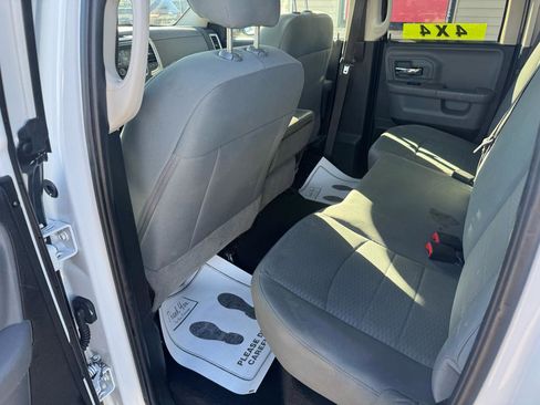 Used 2019 RAM 1500 Classic SLT AWD/4WD image 9