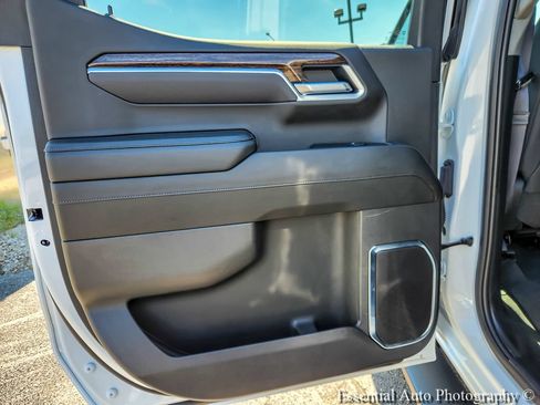 Certified 2025 GMC Sierra 1500 Elevation AWD/4WD image 17