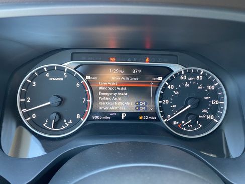 Used 2023 Nissan Rogue S image 29