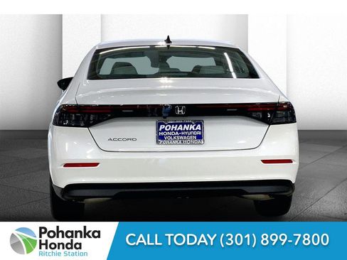 New 2025 Honda Accord SE image 4