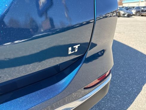 Used 2019 Chevrolet Equinox LT w/ Driver Convenience Package image 28