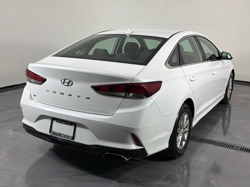 Used 2019 Hyundai Sonata SE w/ Cargo Package FWD image 5